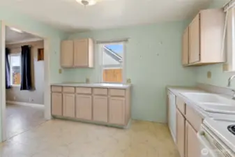 Kitchen and all Appliances Included