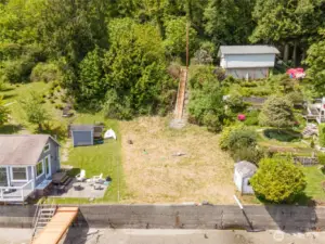 Approved plans put the house closer to the water for maximum view opportunity. Feasibility, wetland protection on site and construction/engineering have been completed too.