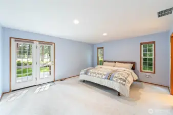 Main floor primary suite