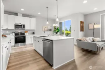 Photographs are for illustrative purposes only. Features, finishes, interior/exterior colors, landscaping and floorplan shown may vary from actual homes built.