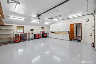 Immaculate garage!