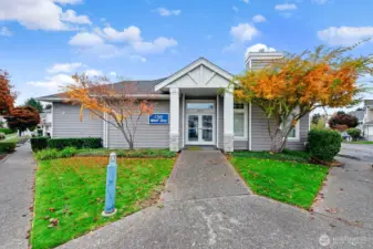 The Club West Bay is available for all owners to use.