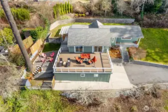 Property boasts 3 unique outdoor areas for hosting/relaxing.