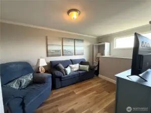 Bonus Room/Flex space