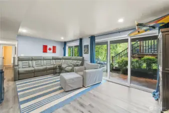 Start the party here and head out to the multi-level deck with hot tub and heated pool.
