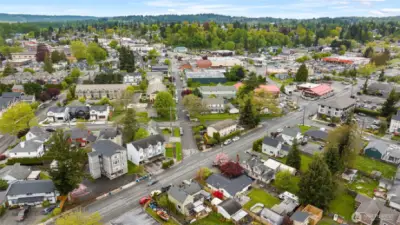 Close to Farmer's Market