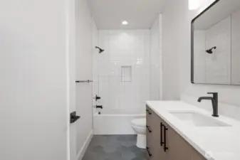 Lower level 3/4 bath!