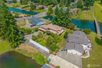 85' of waterfront & membership to exclusive island resident amenities.