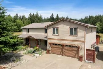 Main House, 4 bdrm, 3 baths