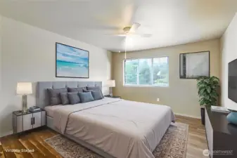 2nd BDRM w/access to Jack-N-Jill Bathroom