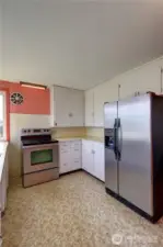 Kitchen with lots of cabinets