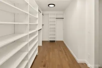 Primary suite walk-in closet