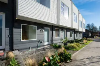 A look from the front.