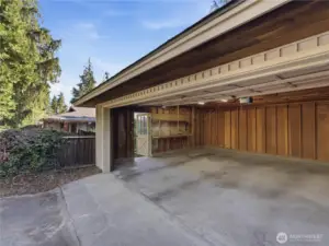 Detached 2 Car Garage