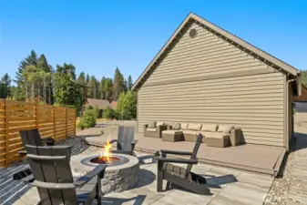 Enjoy the firepit and wood deck