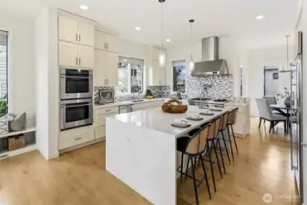 Kitchen Island with bar