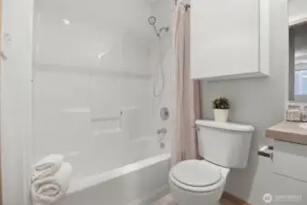 primary bath with tub