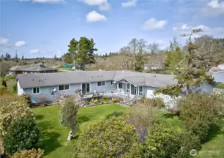 Well maintained home located by the Ilwaco Airport in Vandalia. A quiet little bedroom community outside Ilwaco. This 3-bedroom 2-bath home has an attached apartment or ADU with 2- Bedrooms and a Full Bath. Perfect for renting or communal living.