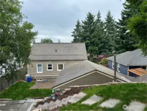 view of house from top of back yard