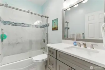 Dedicated full bath right next to 3rd bdrm for your guests!