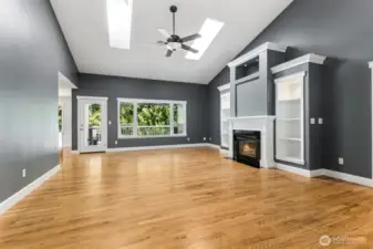 custom built in bookcases