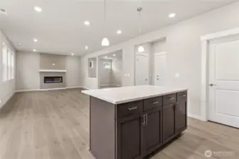 Photo's are for representational purposes only. Colors and finishes may differ.