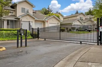 Reagency Woods - A pristine, securly gate community.