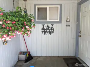 Welcome home covered entry porches!