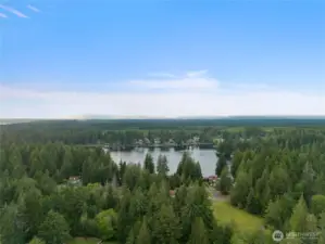 Not far from either lake!