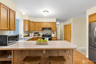 Newer appliances, all remain
