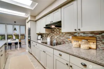 Lots of cabinet space to store your favorite chef gear and serving platters.