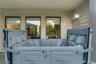 This beautiful newer hot tub is the best way to spoil yourself all year long!