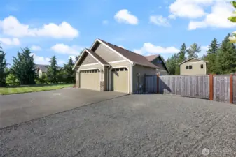 showing side driveway to shop