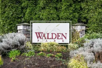 Close to I5, Hwy 99, 405, Light Rail, Paine Field and Alderwood!