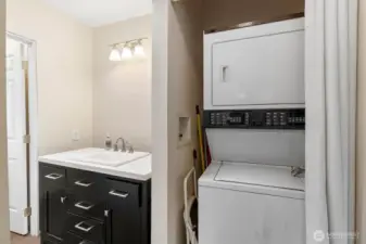Laundry off of 3/4 bath