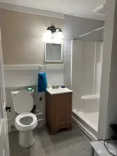 3/4bathroom in shop