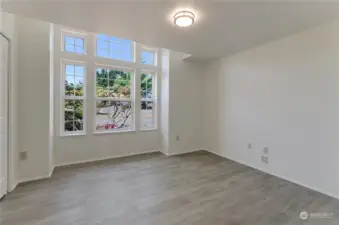 Great sized 2nd bedroom on main level.