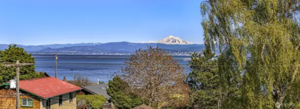 Wake up to breathtaking views of Mt. Baker and sparkling waters just beyond your window.