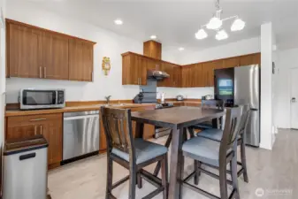 Loads of counter space, SS appliances, eating space