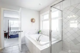 Primary soaking tub and shower