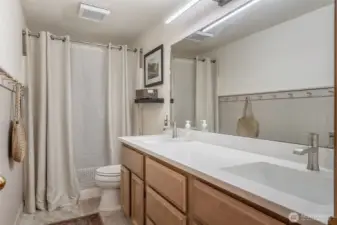2nd floor guest bathroom