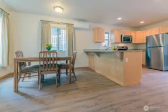 Dining room.