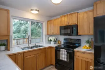 Well-appointed kitchen that’s both stylish and functional.