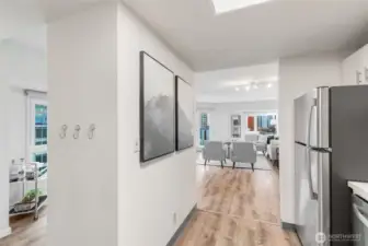 Great separation, yet an open circular plan for kitchen and dining space.