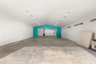 Bring in trucks, tools, or toys with ease through the oversized opening