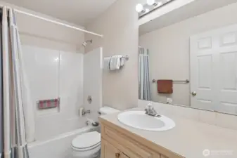 Upstairs full bath