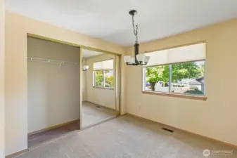 2nd bedroom