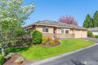 Incredible corner lot