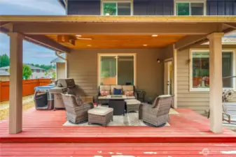 The large deck as seen from the yard!