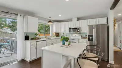 All appliances stay!